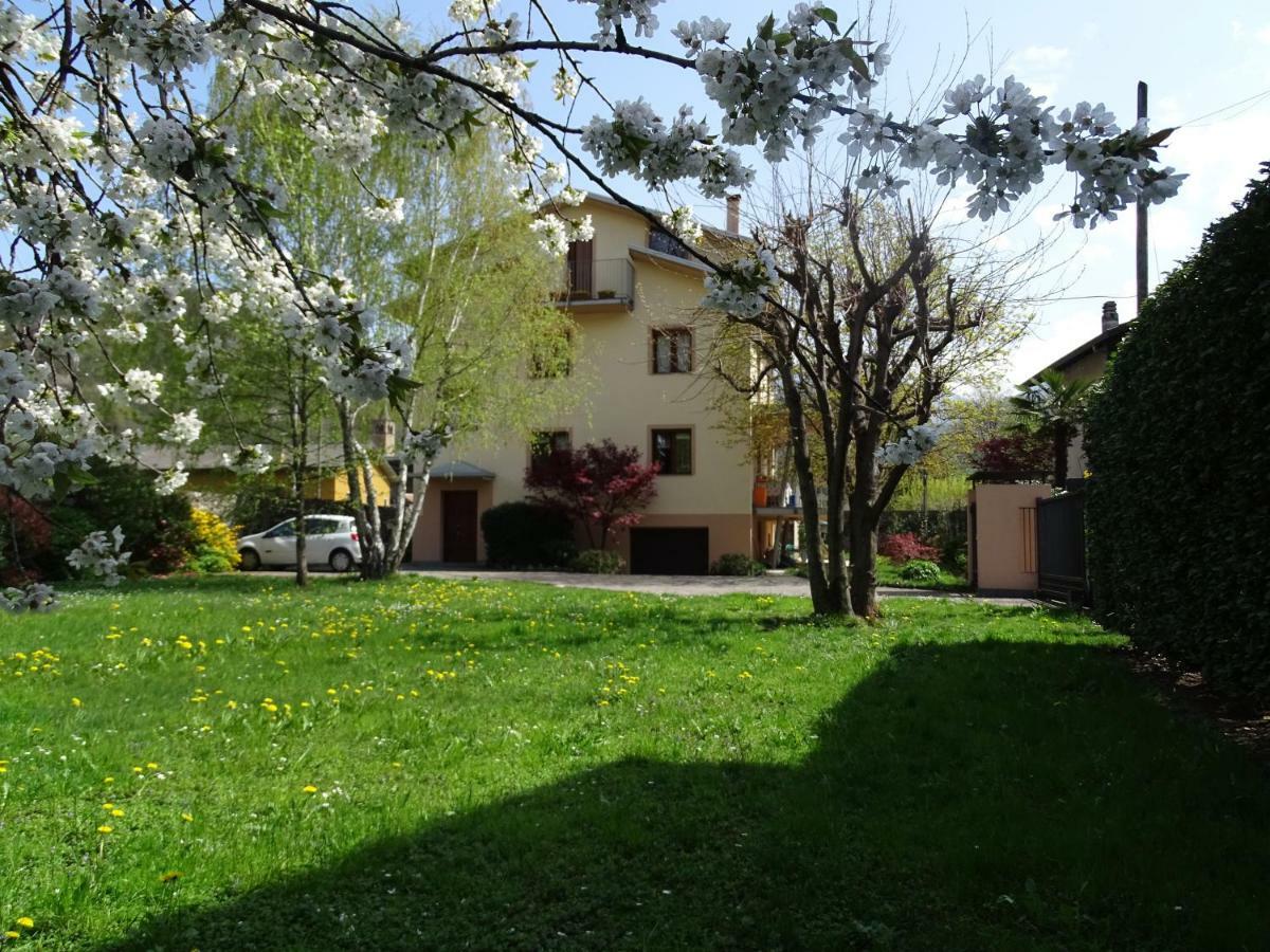 Bed and Breakfast La Casa Di Clara Esine Exterior foto